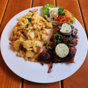 Im Fischerparadies Korsika kann man auch gut essen und genießen